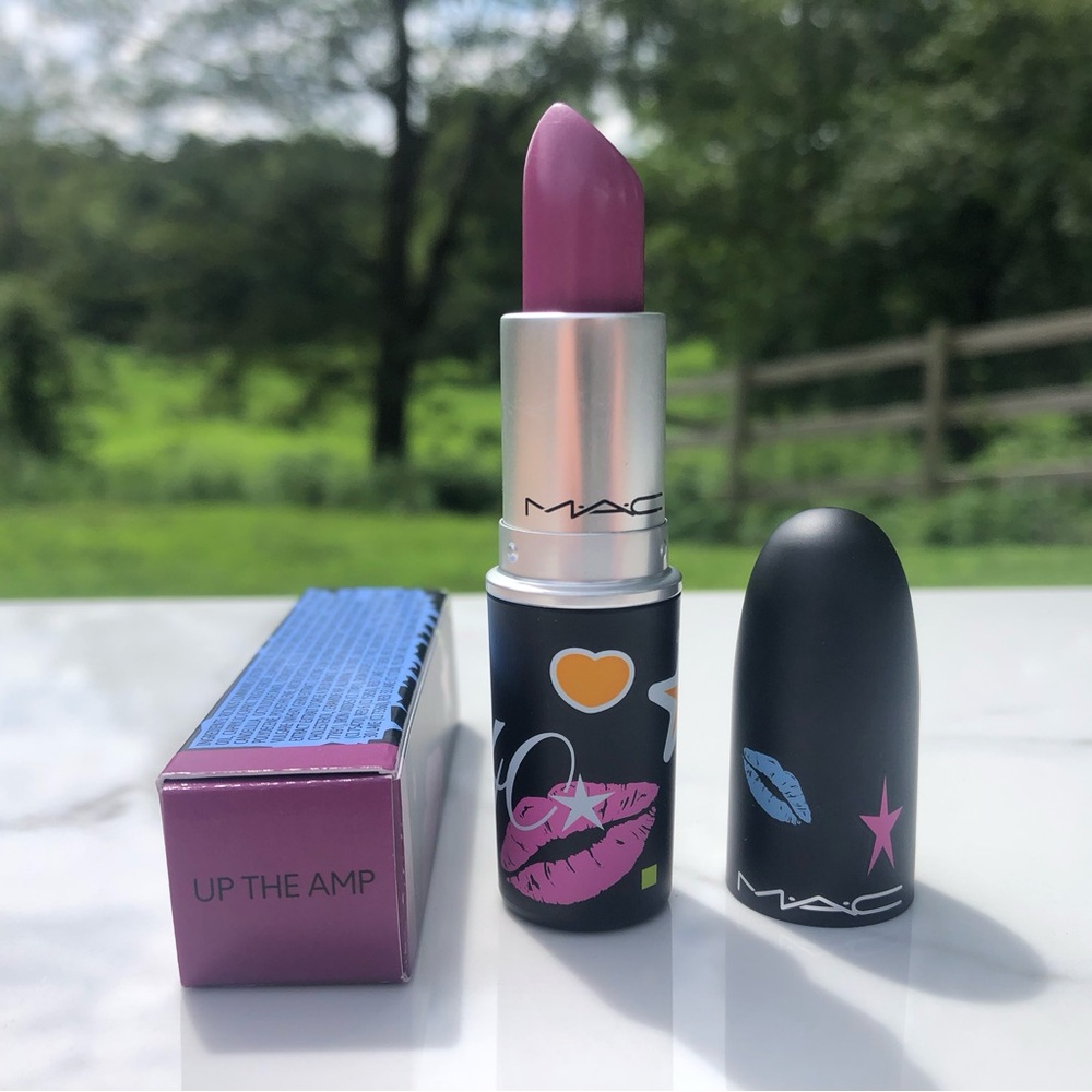 “Up The Amp” M.A.C. 40th Lipstick - Picture 3 of 8